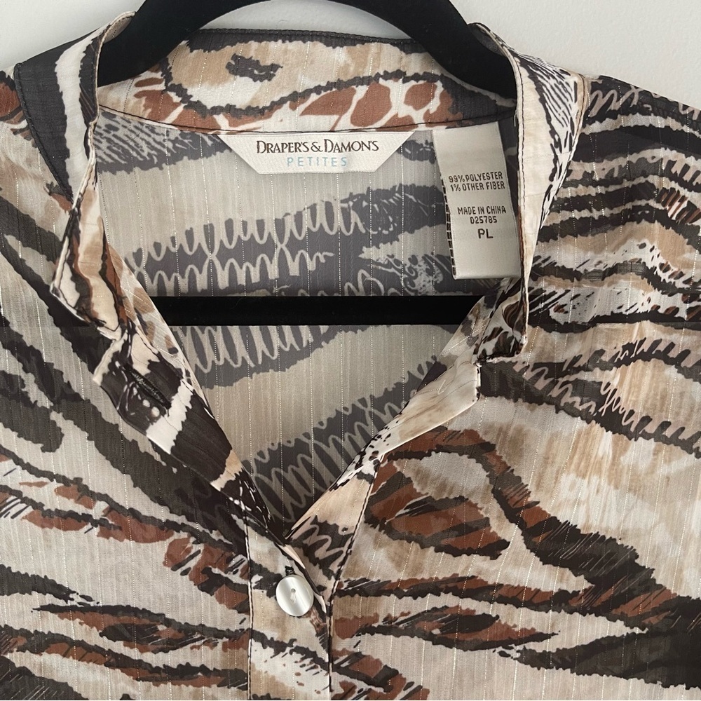 NWOT Drapers & Damons Animal Print Blouse Petite Large Button Front Sheer Light - Picture 6 of 11